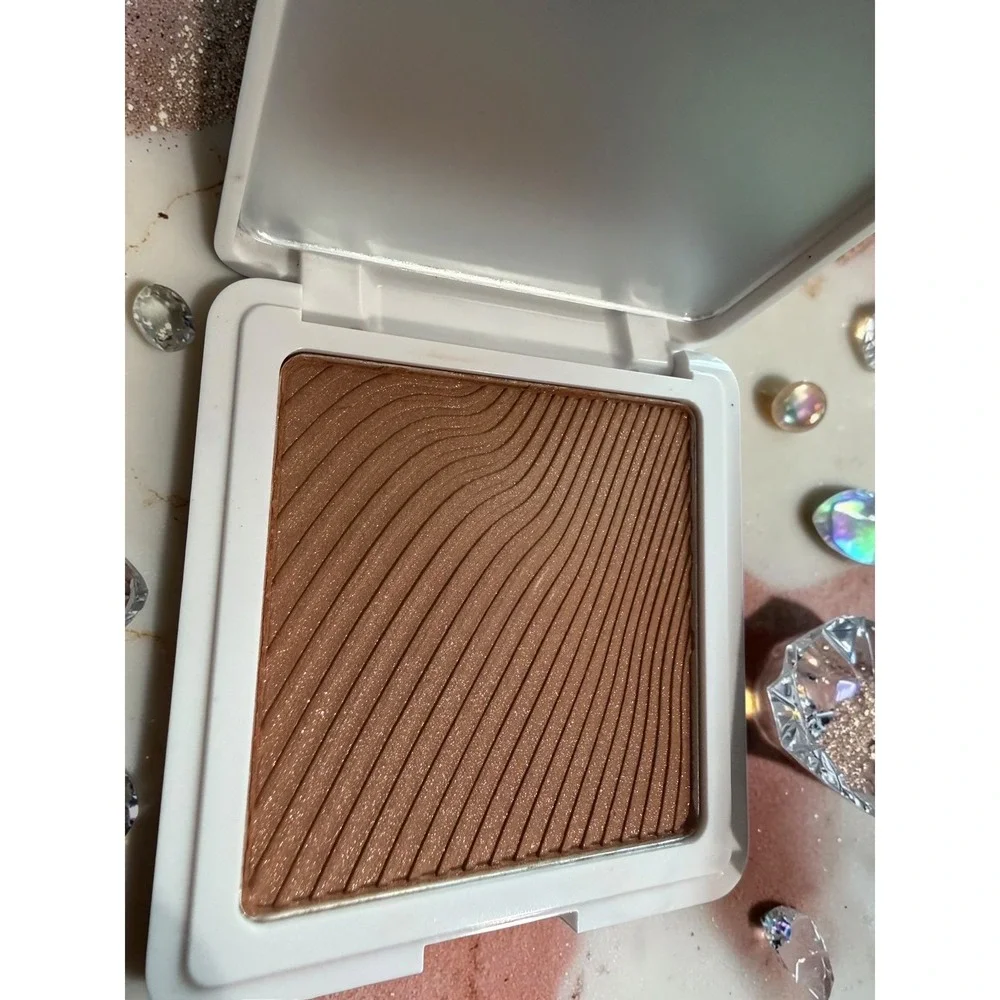 YC Collection - Jireh Luminous Bronzing Powder - *NIB*
